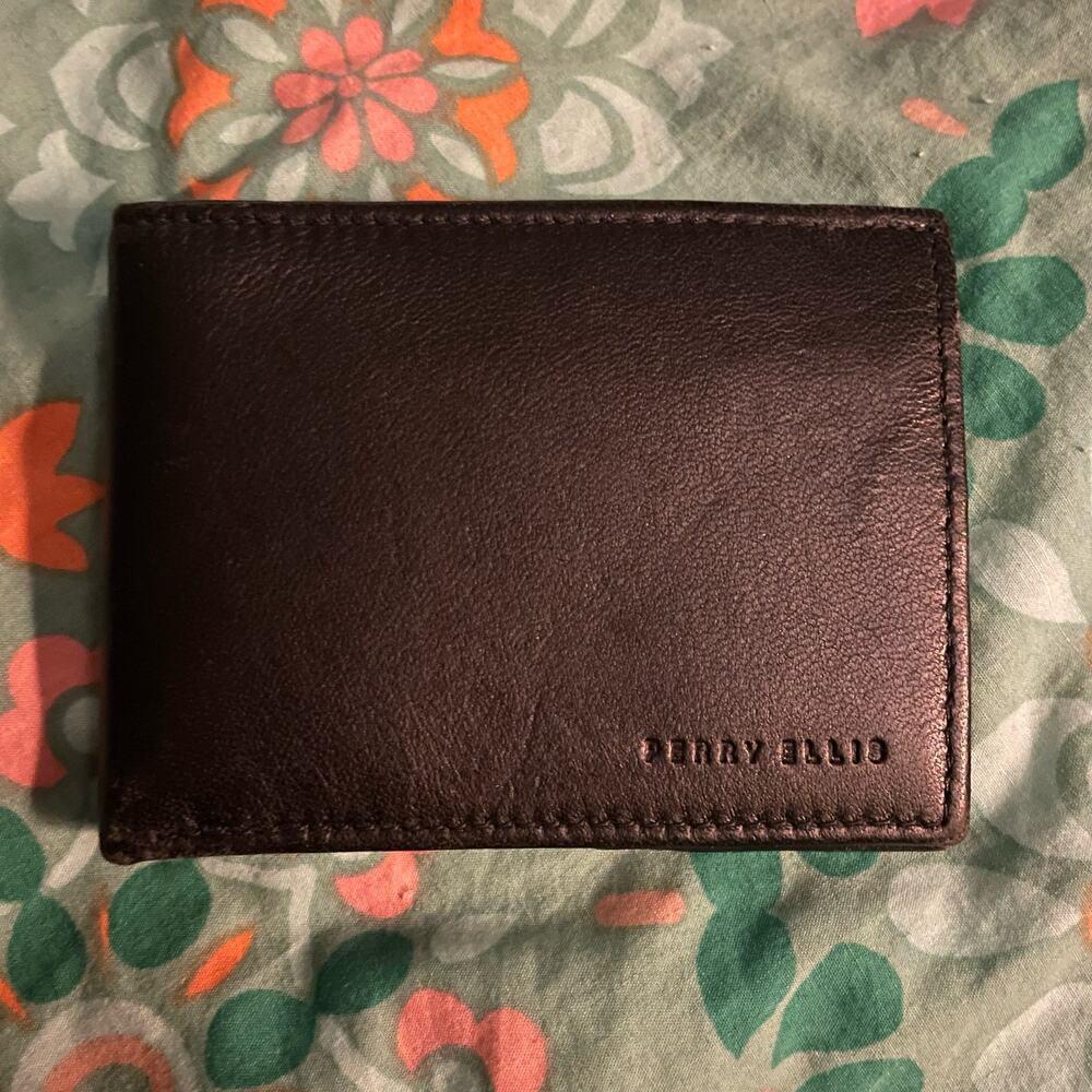 💥2 for $20💥 Leather Perry Ellis Wallet